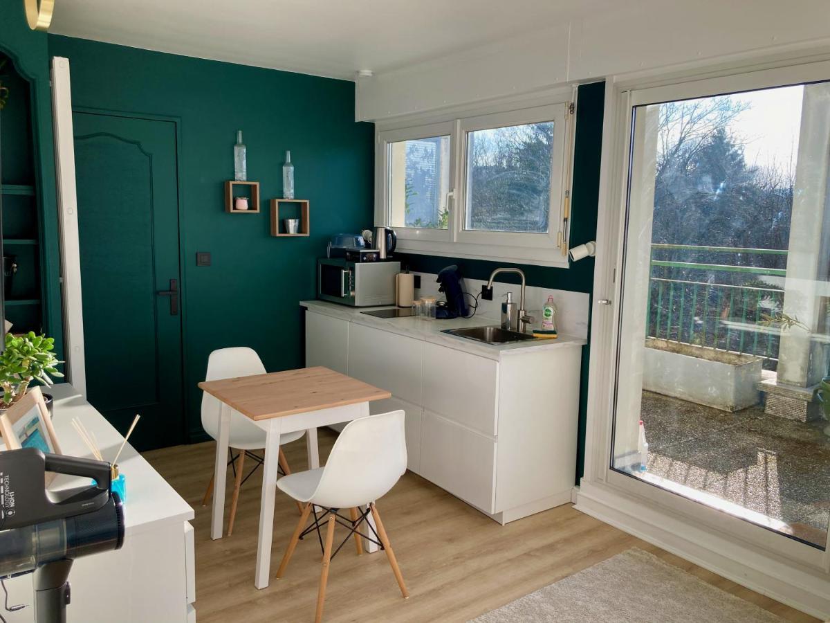 Appartement Avec Terrasse Et Parking Gratuit Accole Montbéliard المظهر الخارجي الصورة